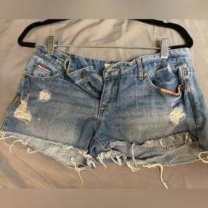 Medium wash shorts